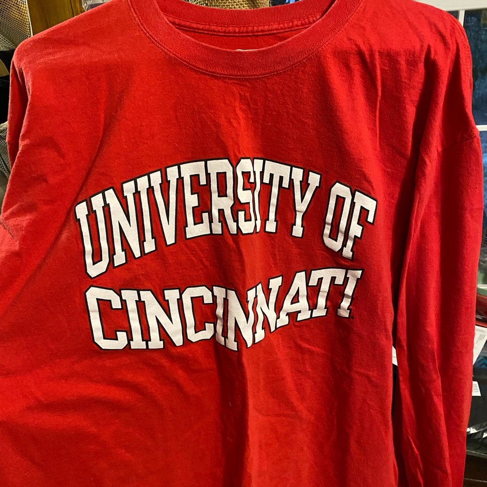 University of Cincinnati champion long sleeve tee
